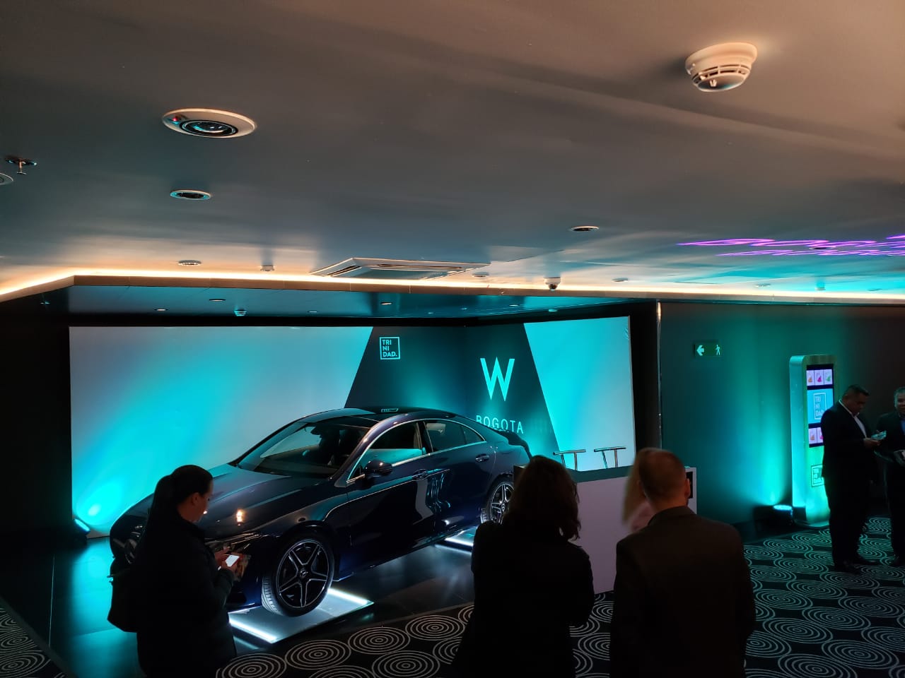 Lanzamiento de vehículo Mercedes-Benz en evento W Bogotá