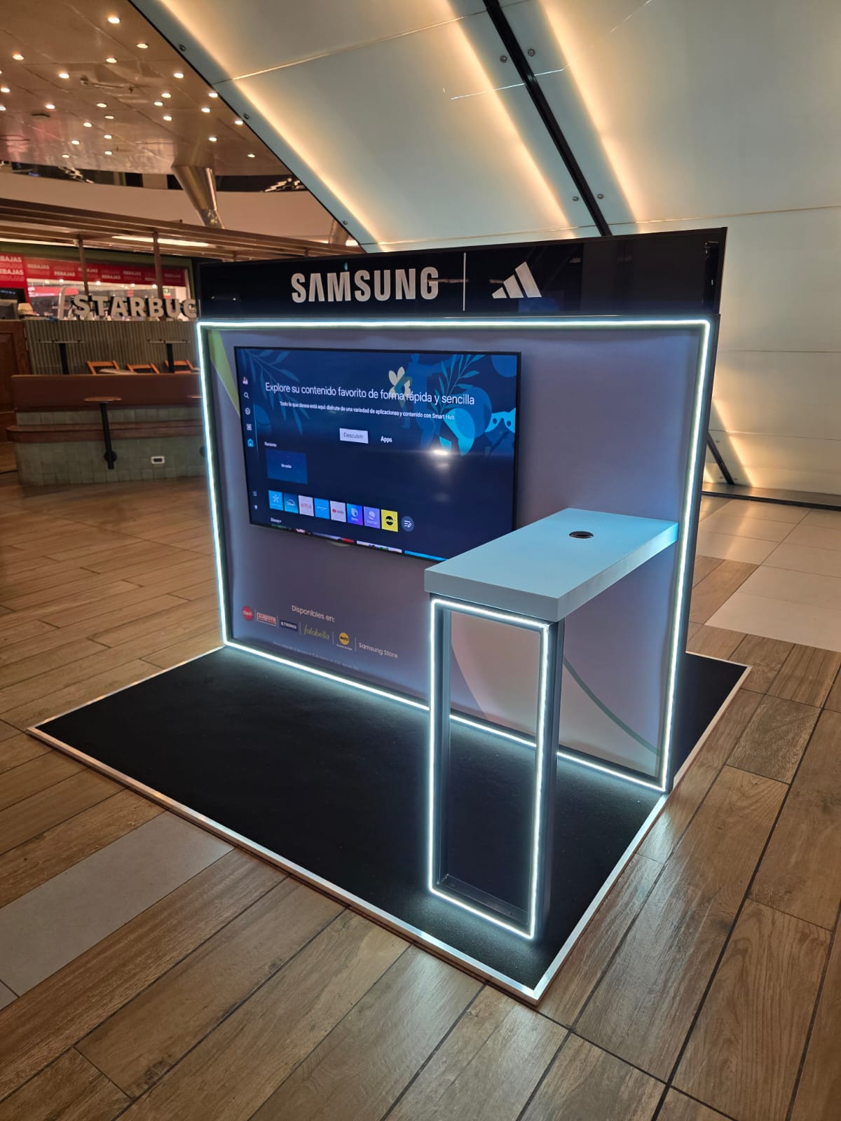 Stand interactivo Samsung y Adidas